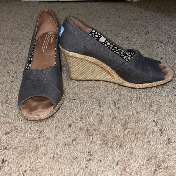 Toms open toe grey wedges - Picture 3 of 7
